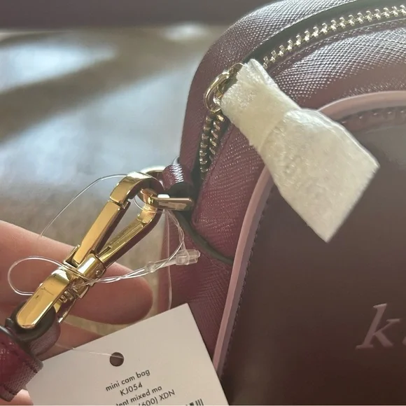 NWT Kate Spade Oh Snap Camera Bag Crossbody Dark Raspberry Patent Leather - Picture 5 of 10